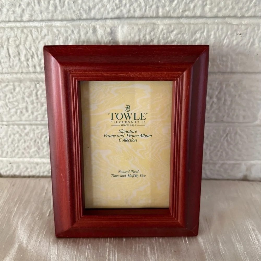 TOWLE SILVERSMITHS NATURAL WOOD 3.5X5 PICTURE FRAME